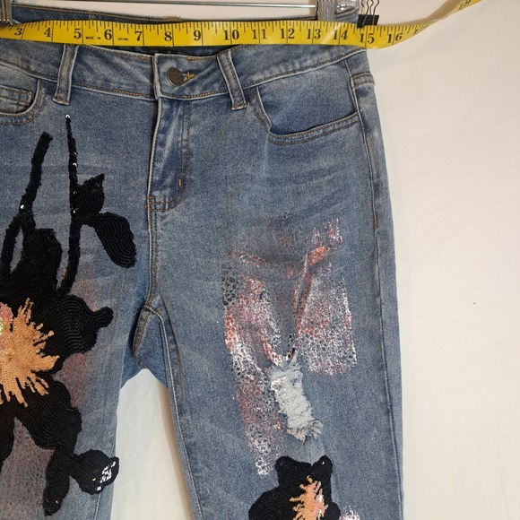 AZI Jeans Size 8 Classic Medium Wash Denim Women's Appliqué Flower - Picture 7 of 11